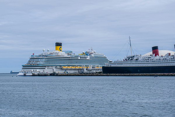 Astucieux voyageur solo : astuces pour économiser en toute simplicité